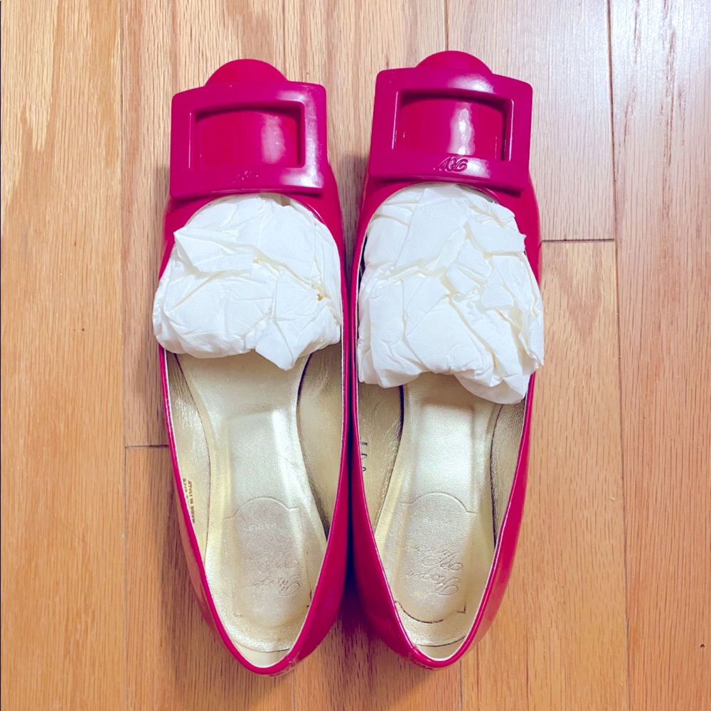 Roger vivier patent Gommette Flat (fichsia pink)